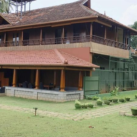 Kuttichira Heritage Home Alappuzha Extérieur photo